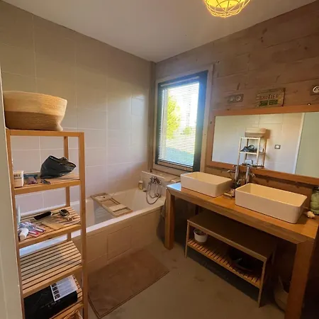 La Maison Des Bois Nyaraló *