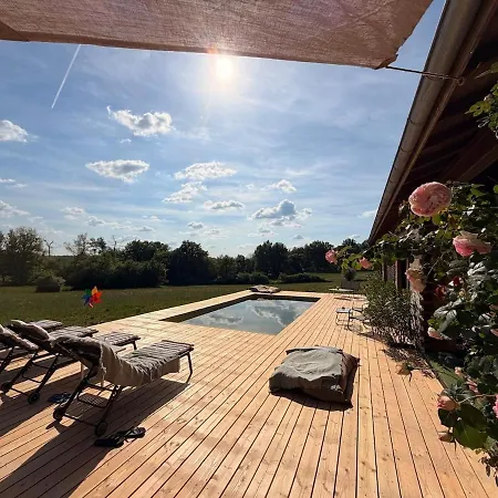 La Maison Des Bois Nyaraló *