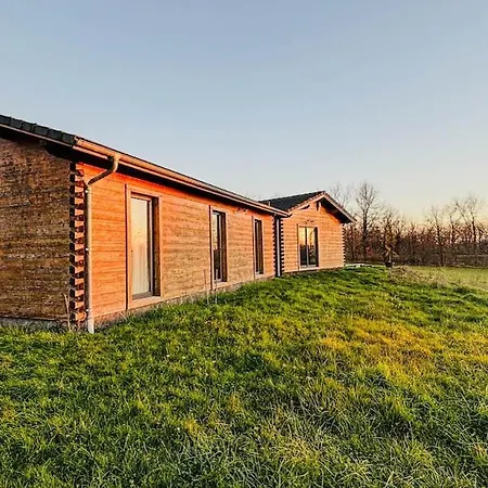 La Maison Des Bois Servanches
